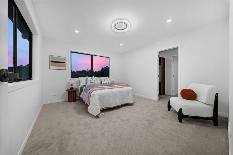 Photo of property in 26b Henriette Place, Totara Park, Auckland, 2576