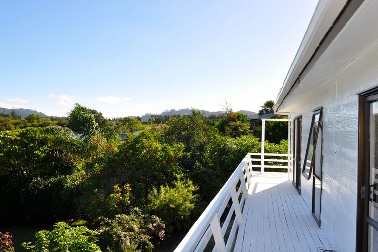 Photo of property in 122 Athenree Road, Athenree, Katikati, 3177