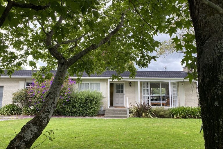 Photo of property in 14 Papawai Road, Greytown, 5712