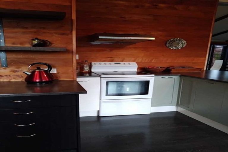 Photo of property in 252 Sturges Road, Henderson, Auckland, 0612