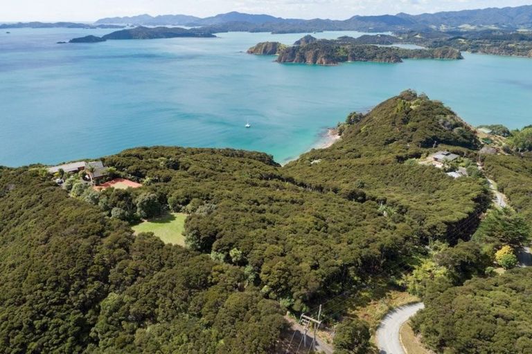 Photo of property in 193 Huaroa Road, Russell, 0272