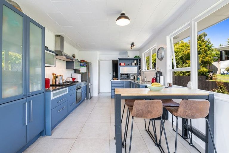 Photo of property in 25 Japonica Drive, Beach Haven, Auckland, 0626