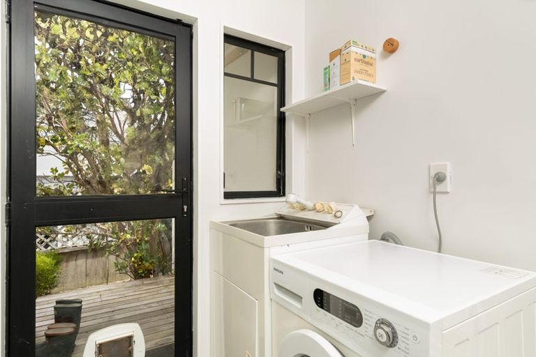 Photo of property in 4 Waverton Terrace, Churton Park, Wellington, 6037