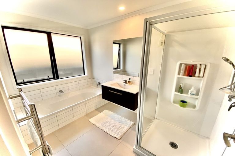 Photo of property in 10 Robley Road, Pyes Pa, Tauranga, 3112