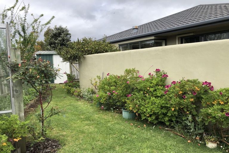 Photo of property in 105 Makarini Street, Paraparaumu, 5032