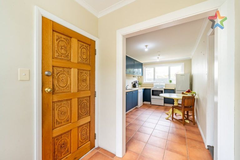 Photo of property in 8 Golf Road, Manor Park, Lower Hutt, 5019