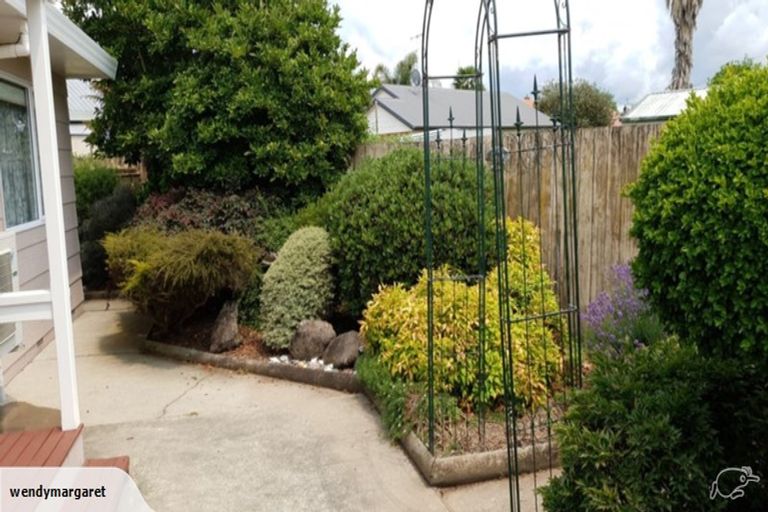 Photo of property in 9b Ross Crescent, Fairfield, Hamilton, 3214