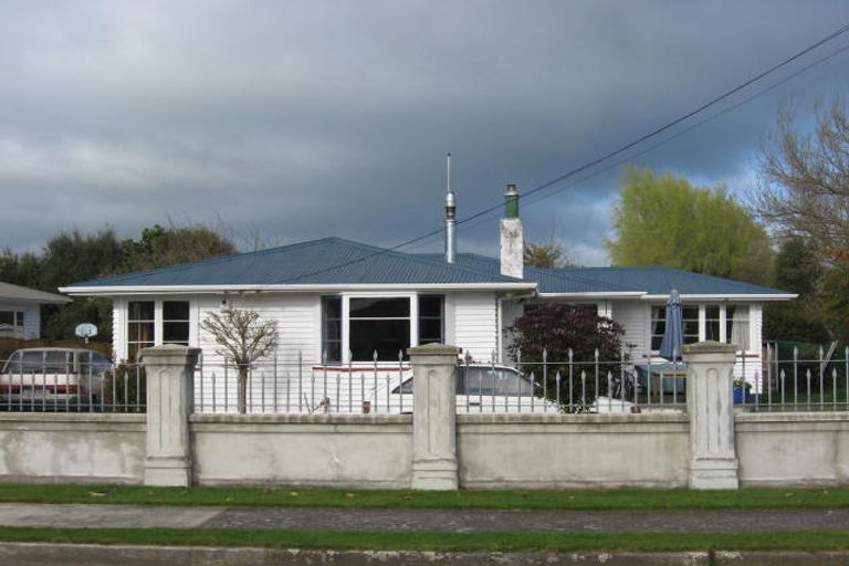 Photo of property in 27 Gordon Place, Levin, 5510