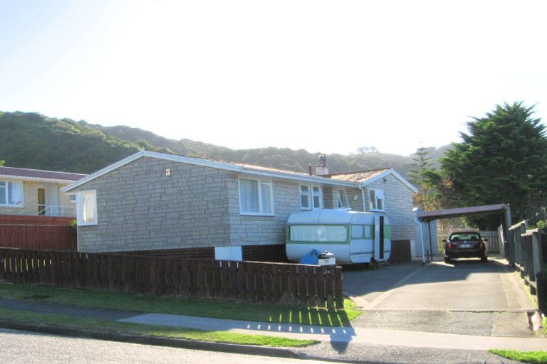 Photo of property in 34 Mahinawa Street, Takapuwahia, Porirua, 5022