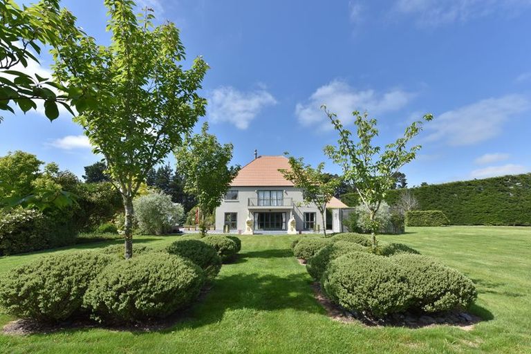 Photo of property in 1217 Hoskyns Road, Kirwee, Christchurch, 7671