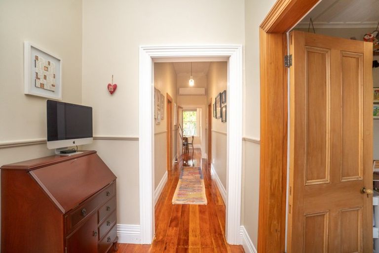 Photo of property in 46 Lombard Street, Palmerston North, 4410