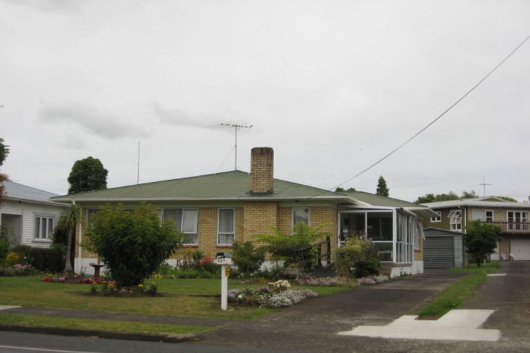Photo of property in 137 Queen Street, Pukekohe, 2120