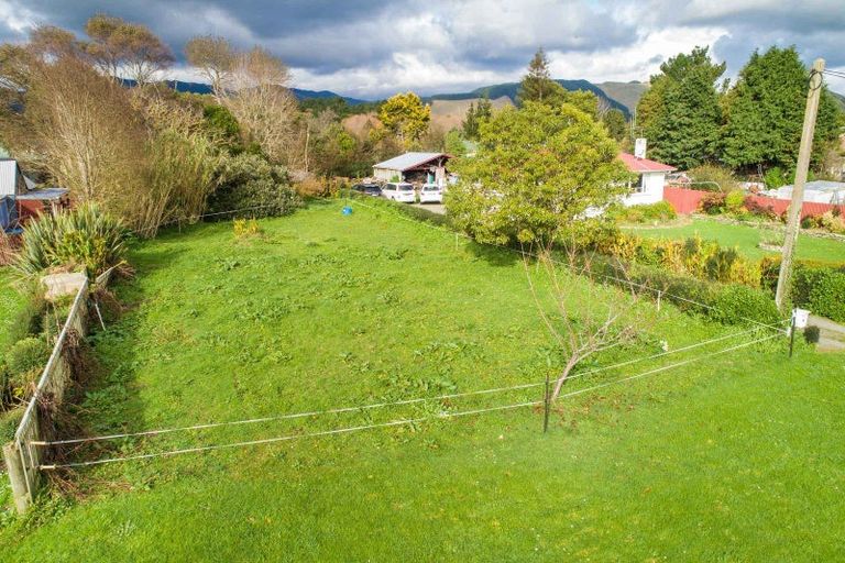 Photo of property in 16 Vogel Street, Shannon, 4821