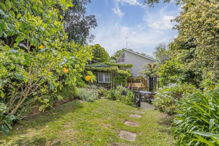 Photo of property in 6 Muri Road, Pukerua Bay, 5026