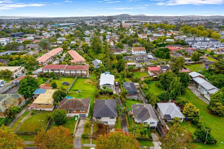 Photo of property in 24 Willerton Avenue, New Lynn, Auckland, 0600