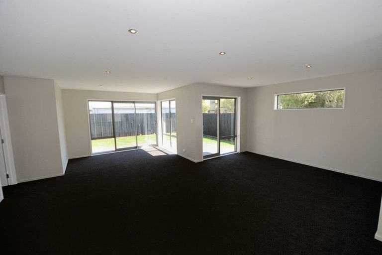 Photo of property in 53 Richill Street, Belfast, Christchurch, 8051