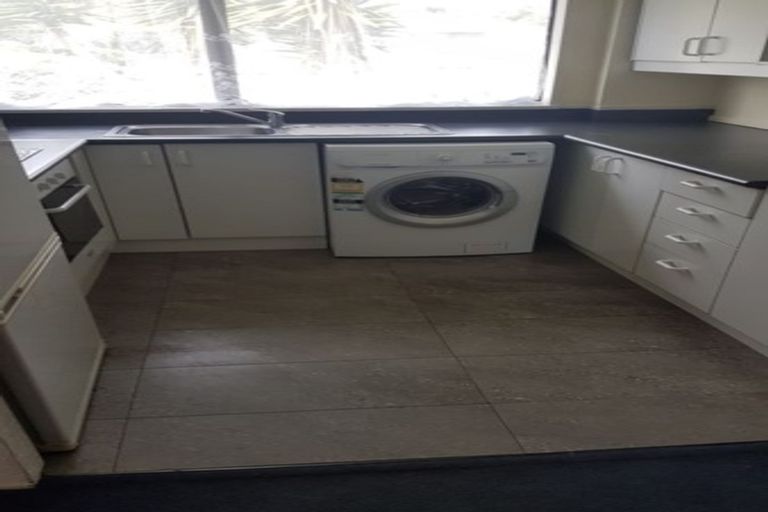 Photo of property in 2b Roys Road, Weymouth, Auckland, 2103