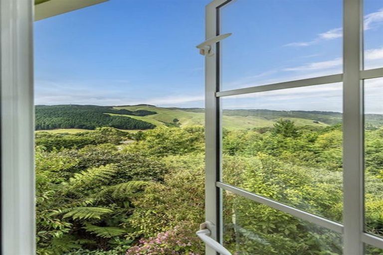 Photo of property in 91 Woodburn Drive, Takapu Valley, Wellington, 5028