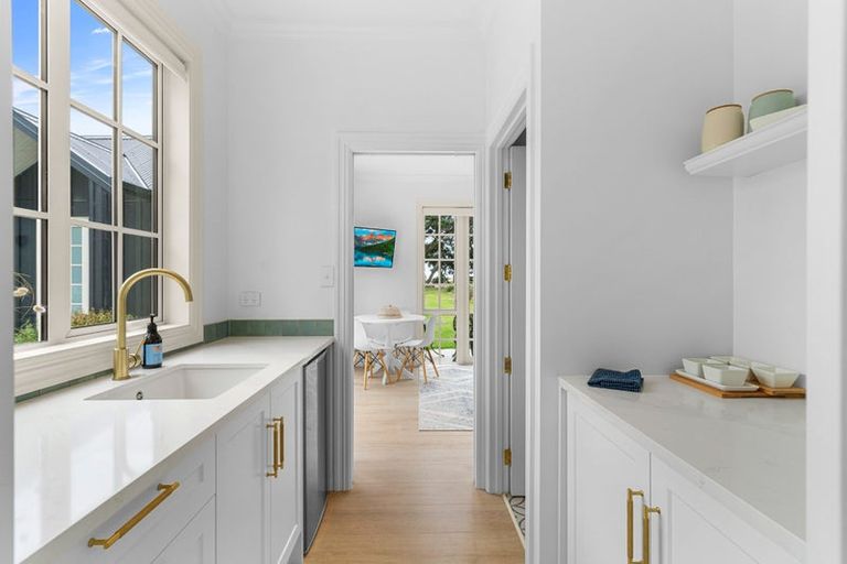 Photo of property in 615 Cove Road, Waipu, 0582