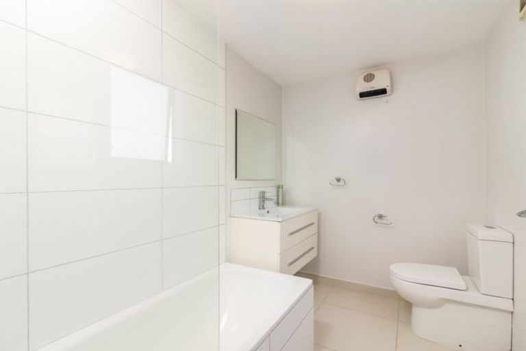 Photo of property in 28 Melville Street, Bishopdale, Christchurch, 8053