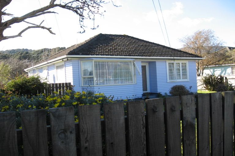 Photo of property in 18 Hyde Street, Wainuiomata, Lower Hutt, 5014