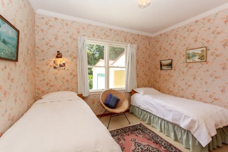 Photo of property in 114b Govett Avenue, Frankleigh Park, New Plymouth, 4310