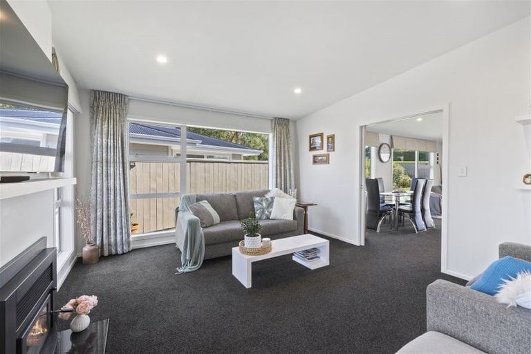 Photo of property in 40 Okarito Avenue, Levin, 5510
