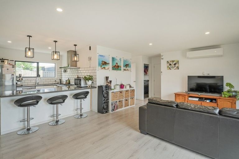 Photo of property in 15a Meadow Drive, Whitianga, 3510