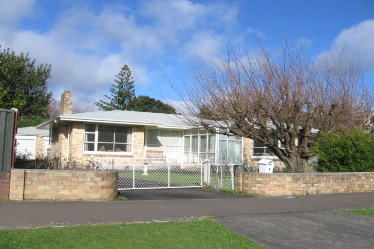 Photo of property in 8 Saint Johns Avenue, Palmerston North, 4414