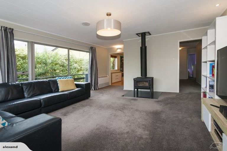 Photo of property in 41 Viewmont Drive, Harbour View, Lower Hutt, 5010