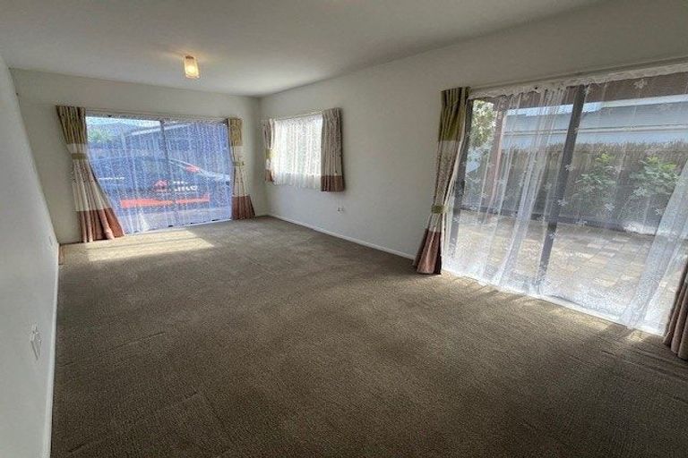 Photo of property in 2/170 Bucklands Beach Road, Bucklands Beach, Auckland, 2012
