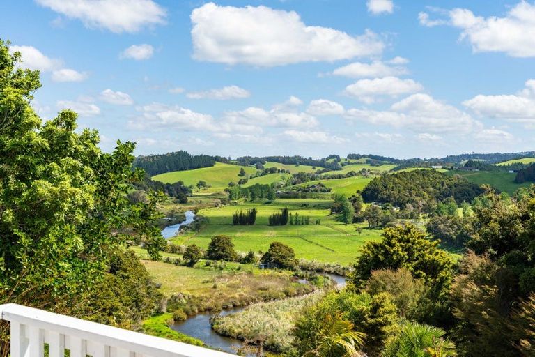 Photo of property in 349 Campbell Road, Parua Bay, Onerahi, 0192