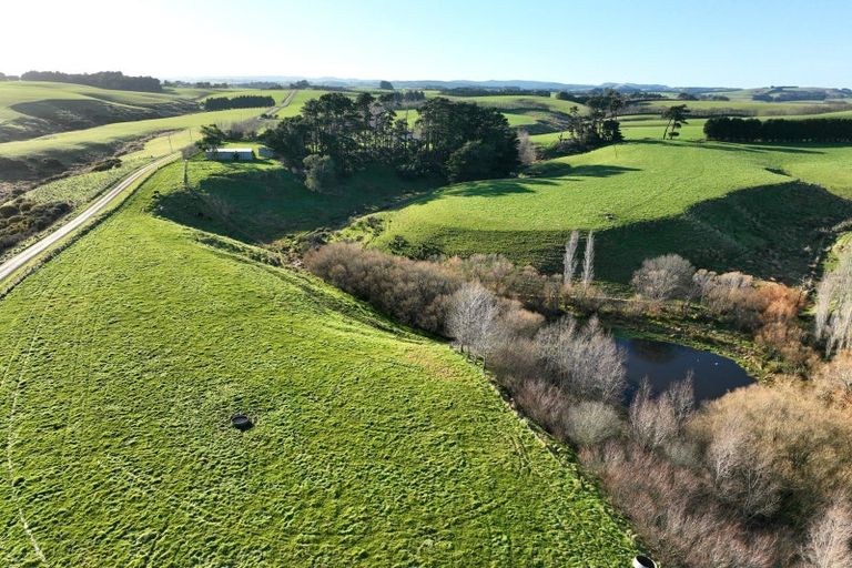 Photo of property in 221 Titiroa Pine Bush Road, Waimahaka, Wyndham, 9891
