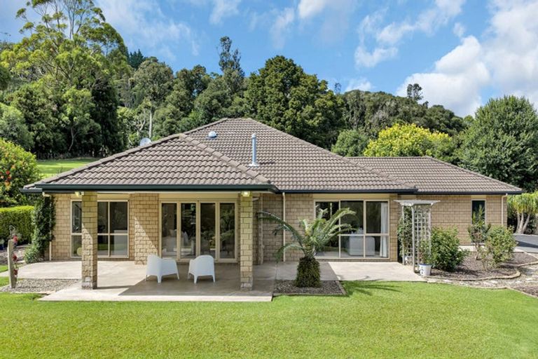 Photo of property in 16 De L'isle Lane, Maungatapere, Whangarei, 0179