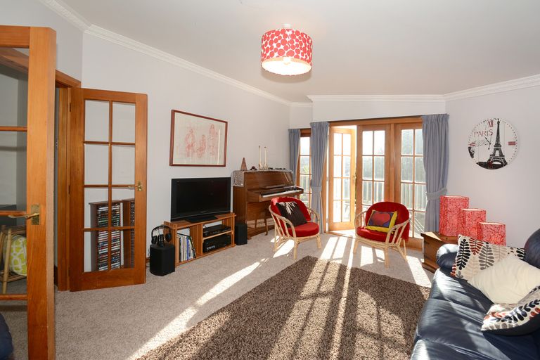 Photo of property in 15 Northview Crescent, Belleknowes, Dunedin, 9011