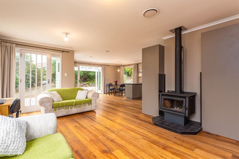 Photo of property in 306 Reynolds Valley Road, Okuti Valley, Little River, 7591