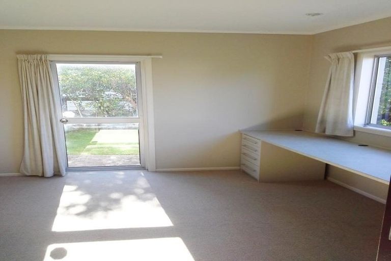 Photo of property in 36 Smeaton Road, Bell Block, New Plymouth, 4312