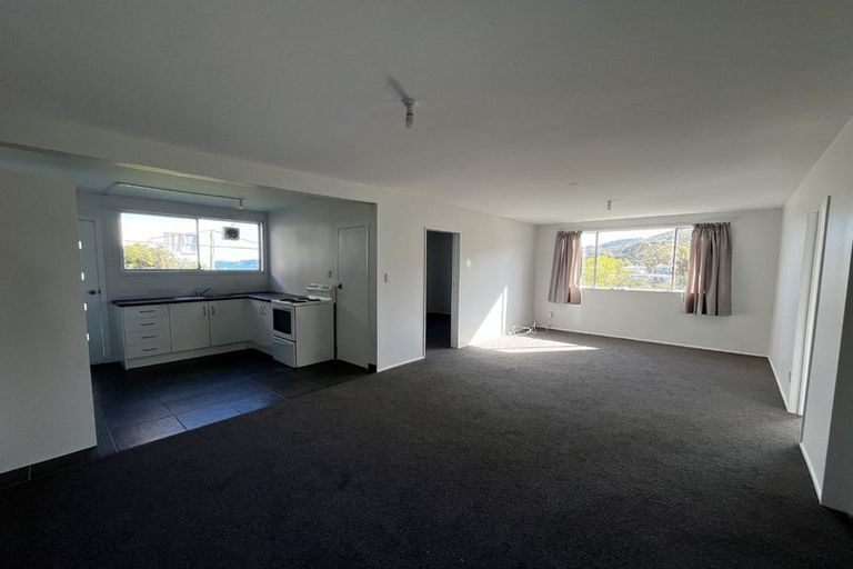 Photo of property in 109 Dowse Drive, Maungaraki, Lower Hutt, 5010