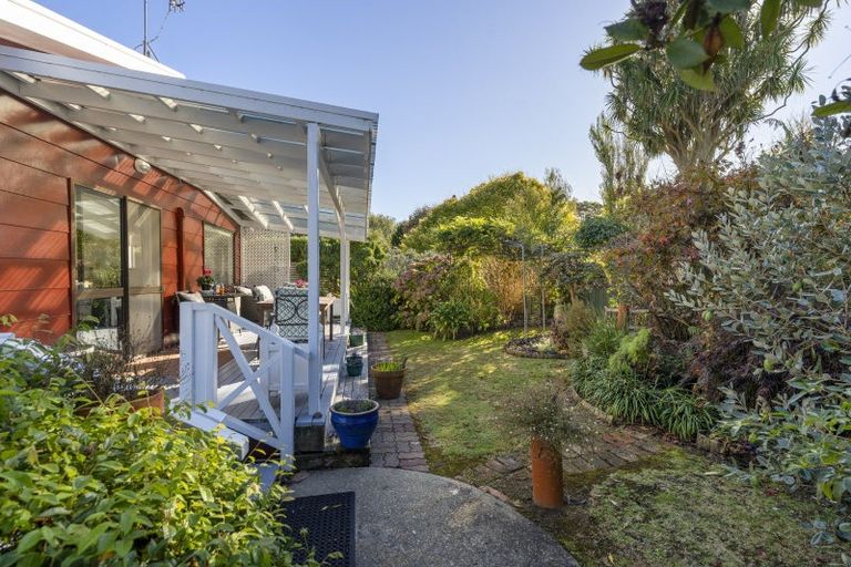 Photo of property in 63 Convent Road, Otaki, 5512
