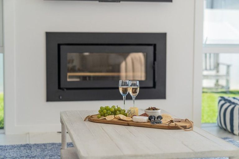 Photo of property in 17 Waitotara Way, Whitianga, 3510