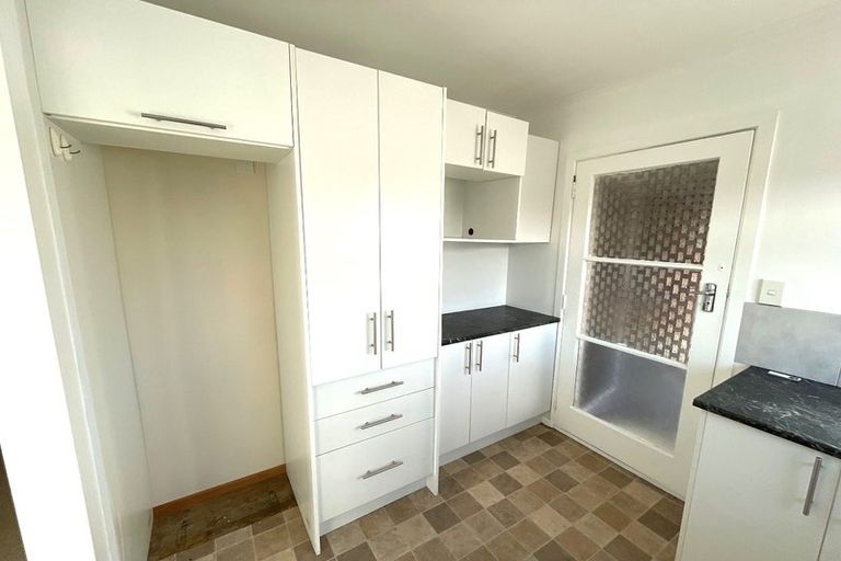 Photo of property in 2/154 Carrington Street, Lower Vogeltown, New Plymouth, 4310