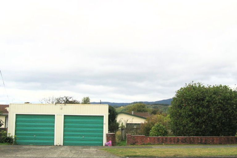 Photo of property in 42 Henry Street, Ebdentown, Upper Hutt, 5018