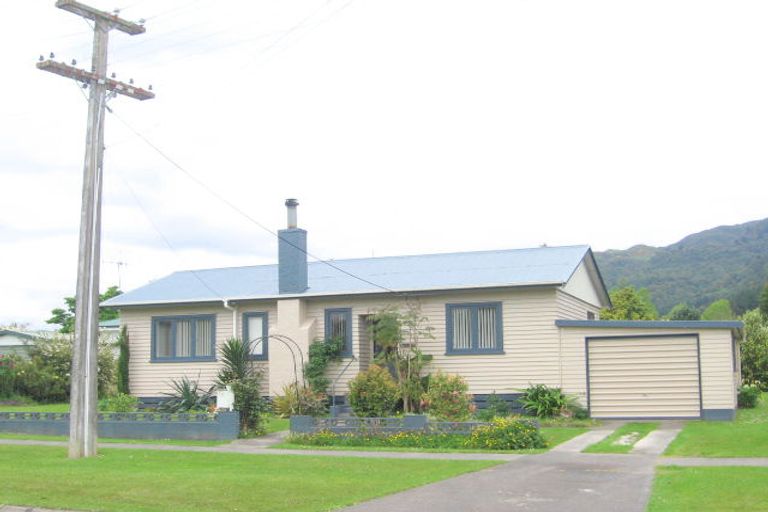 Photo of property in 30 Farmer Street, Te Aroha, 3320