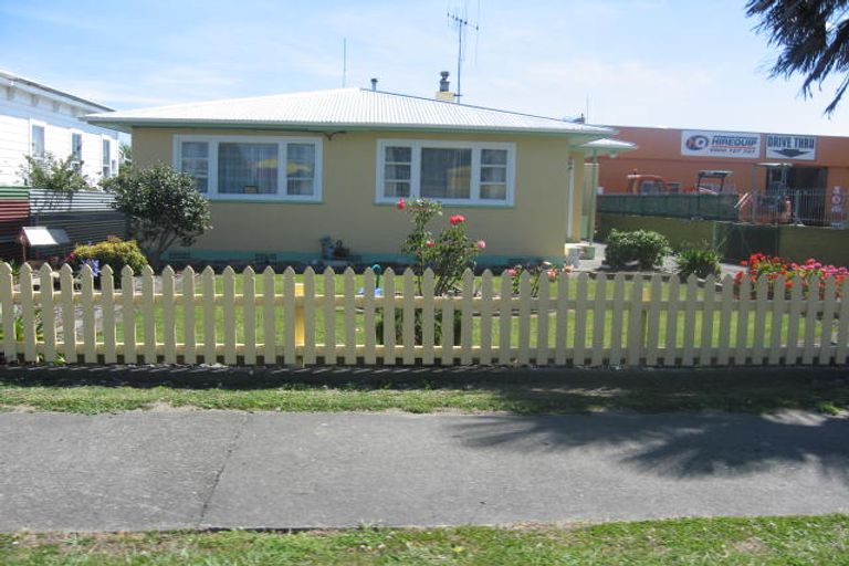 Photo of property in 28 Aorangi Street, Feilding, 4702