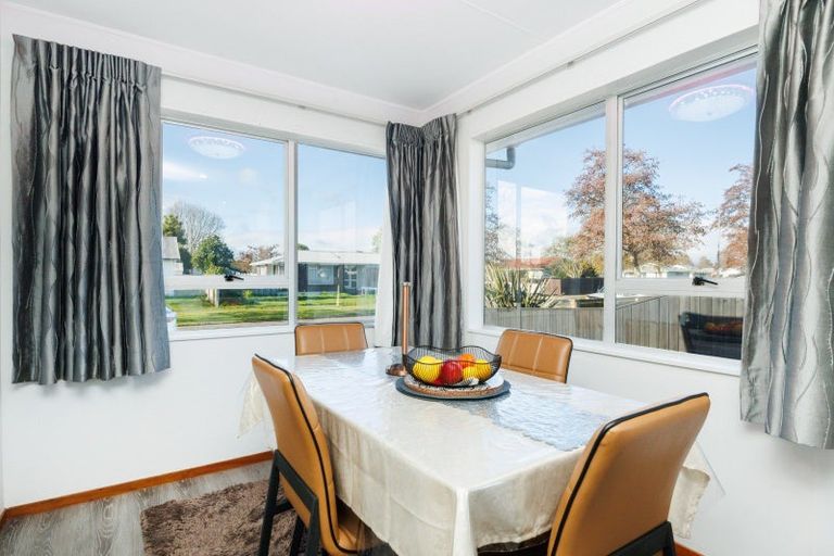 Photo of property in 28 Cascade Crescent, Westbrook, Palmerston North, 4412
