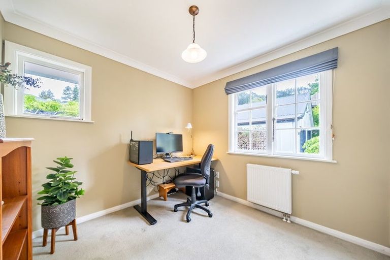 Photo of property in 88 Pinehaven Road, Pinehaven, Upper Hutt, 5019