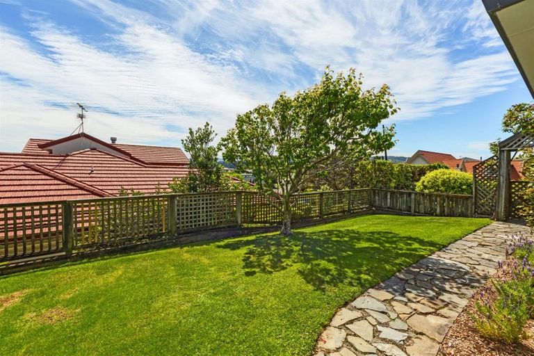 Photo of property in 9 Lanyon Place, Whitby, Porirua, 5024