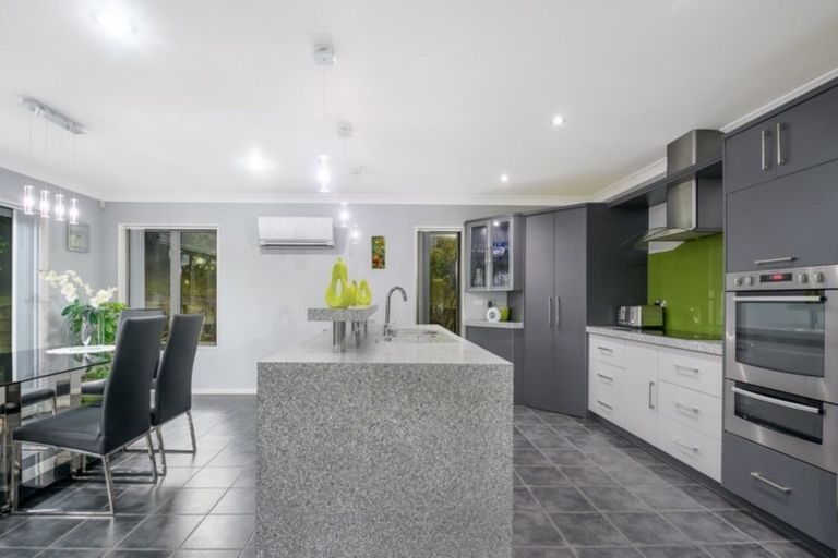 Photo of property in 5 Fantail Heights, Picton, 7220