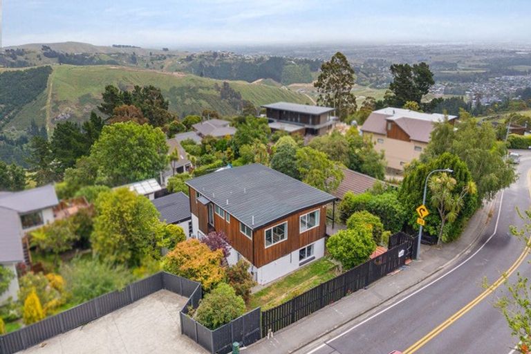 Photo of property in 212 Dyers Pass Road, Cashmere, Christchurch, 8022