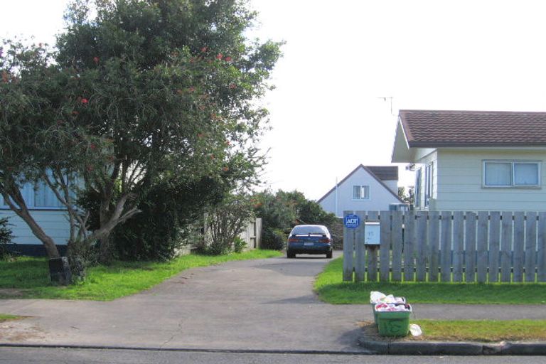 Photo of property in 15 Greenstone Place, Clover Park, Auckland, 2019